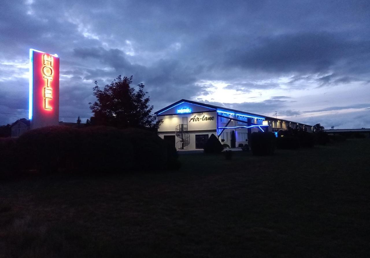Hotel Air-Lane Saint-Léger-sous-Brienne Esterno foto